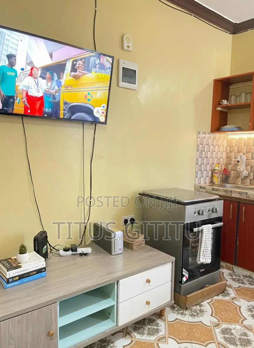 Spacious Studio Airbnb Mombasa Cbd| Near Beach Ksg, With Ac in Haile Selassie Rd