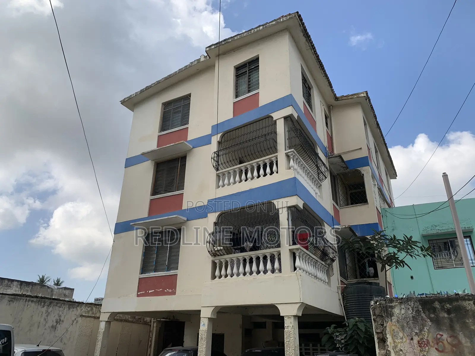 3bdrm Block of Flats in Spaki, Sparki for sale in Sparki