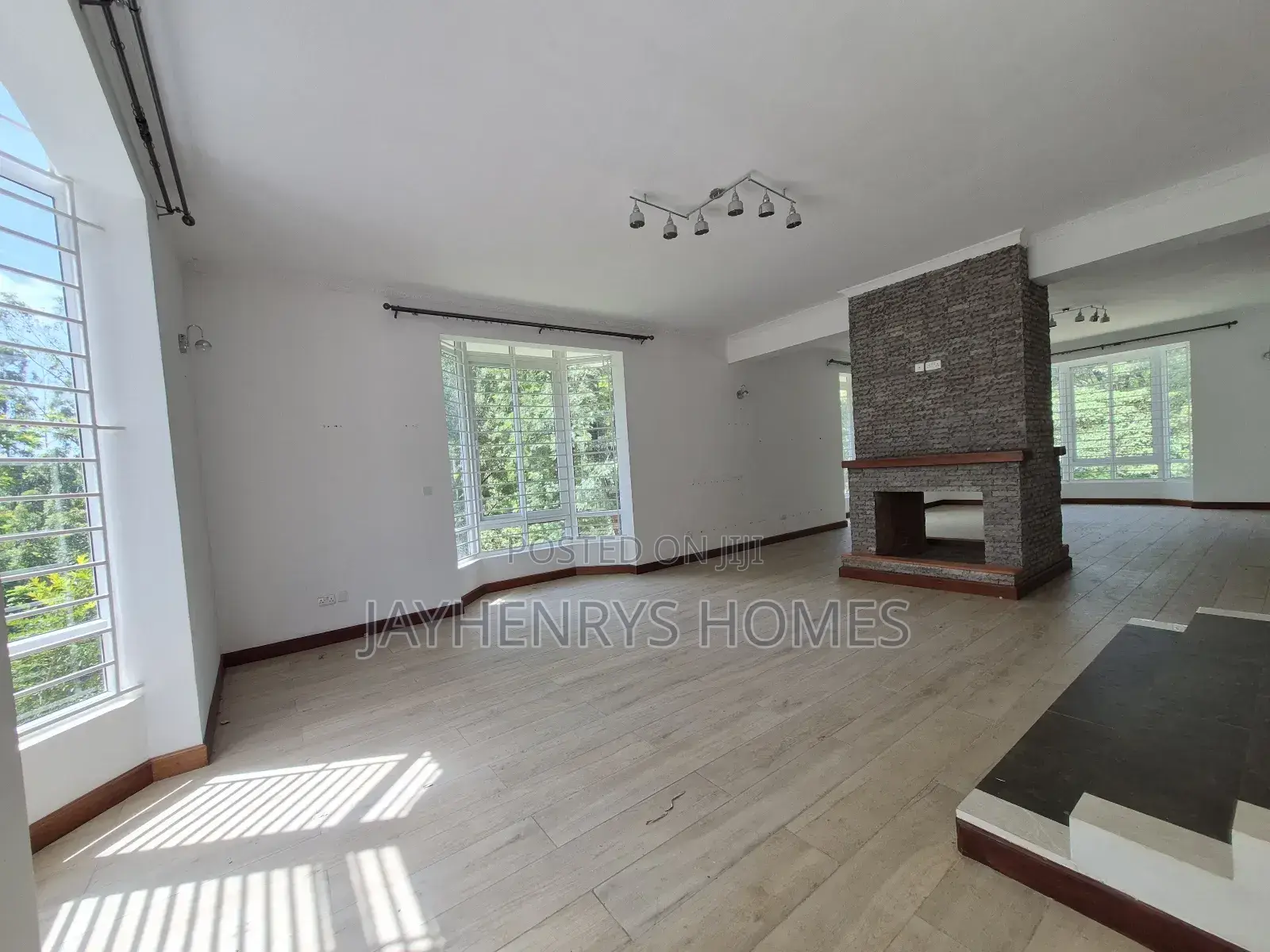 5bdrm House in Rosslyn for rent in Rosslyn