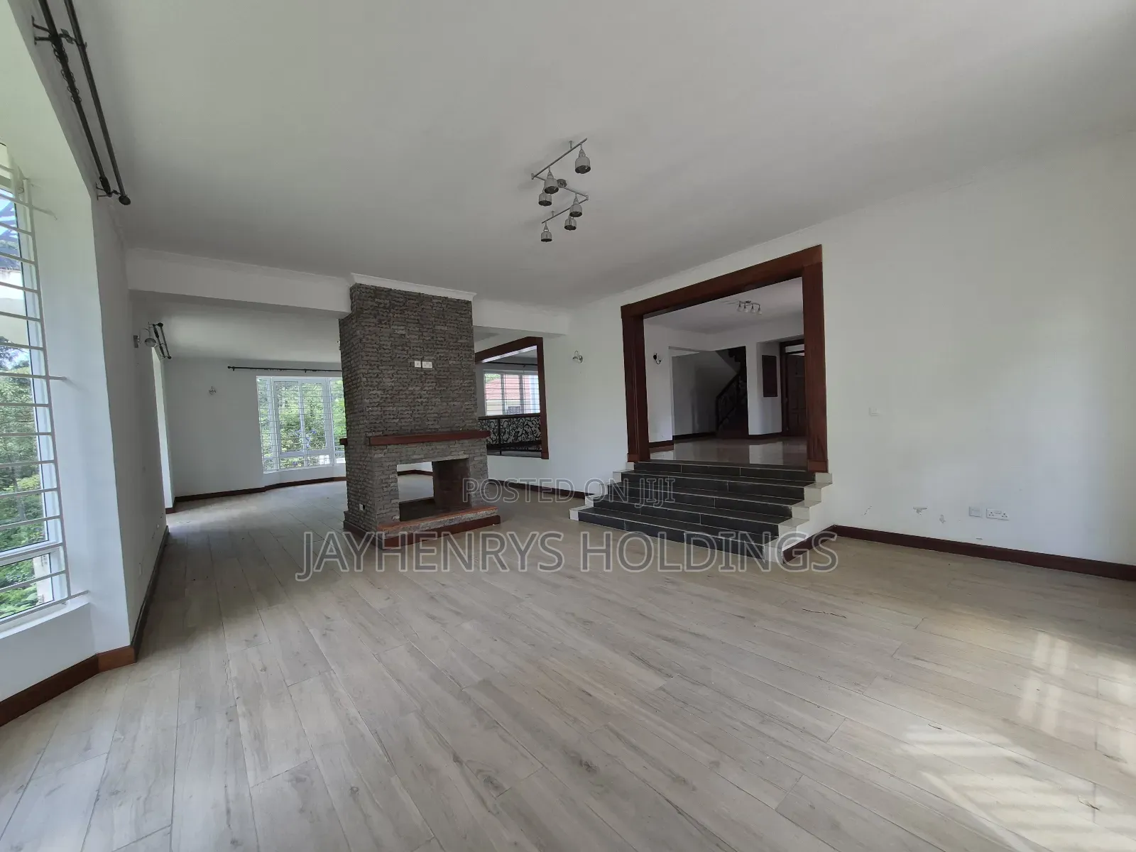 5bdrm House in Rosslyn for rent in Rosslyn