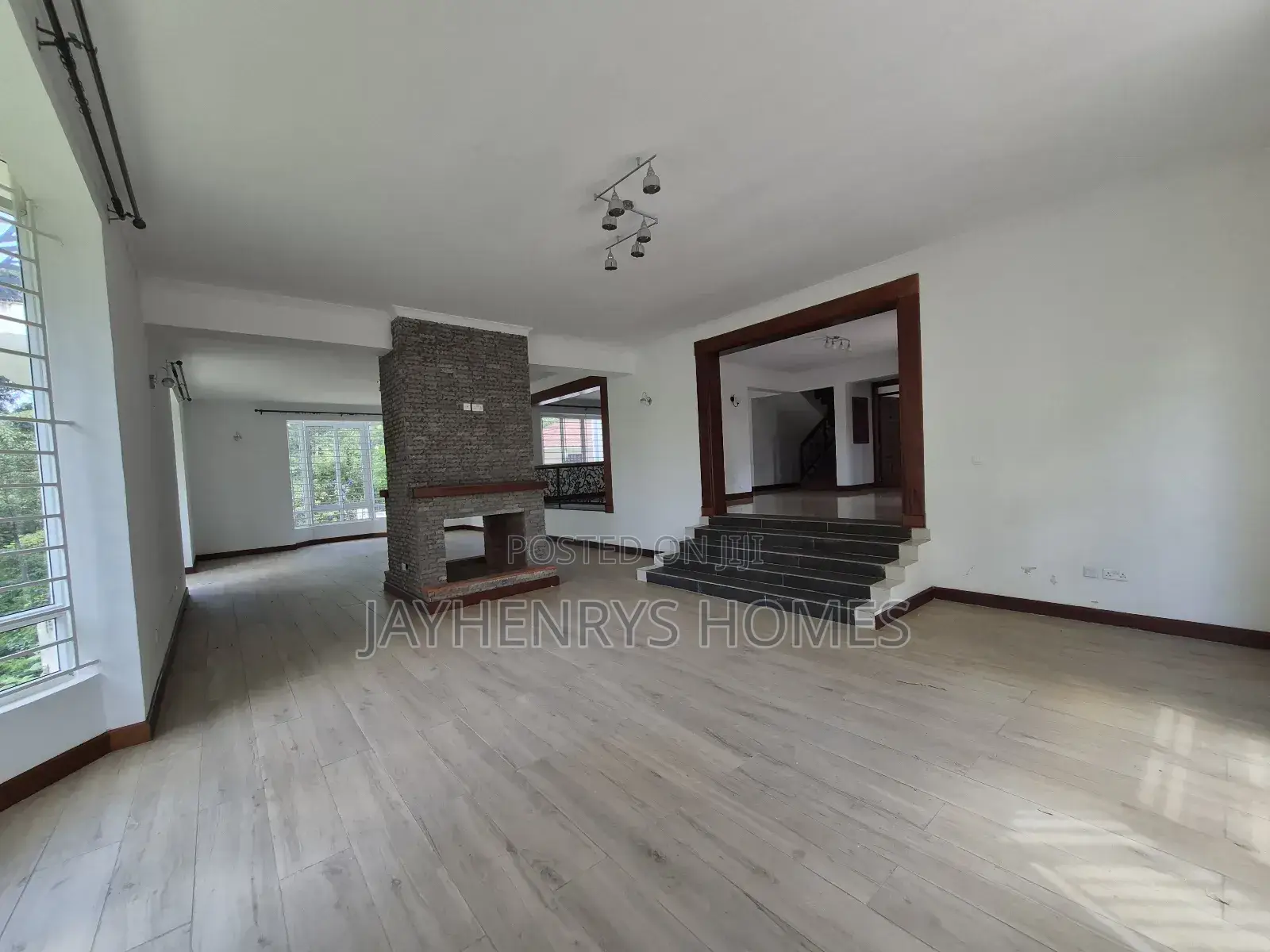 5bdrm House in Rosslyn for rent in Rosslyn