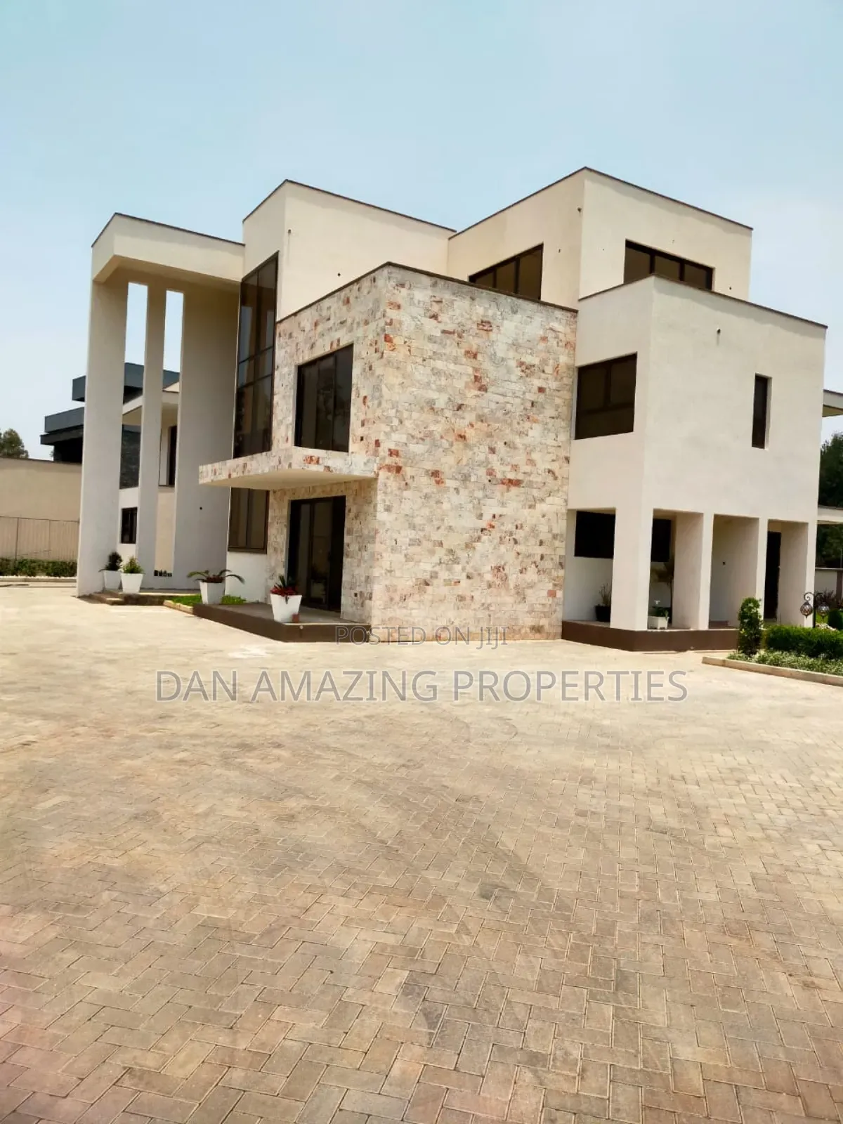 5bdrm Maisonette in Bogani Rd/Dsq 95%, Hardy for sale in Hardy