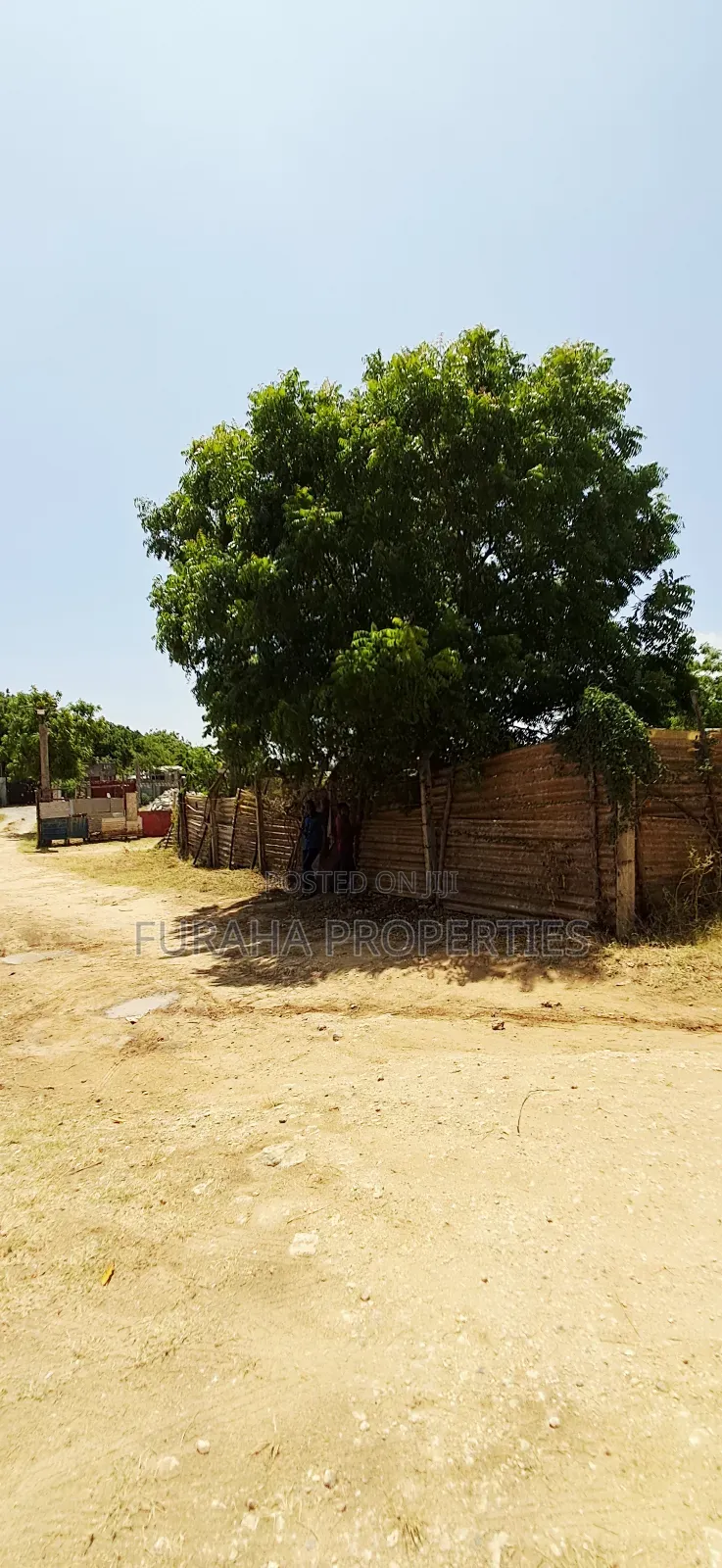 For Sale 3 Prime Plots Utange in Utange