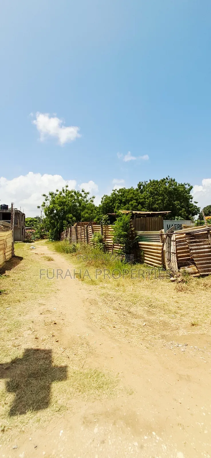 For Sale 3 Prime Plots Utange in Utange