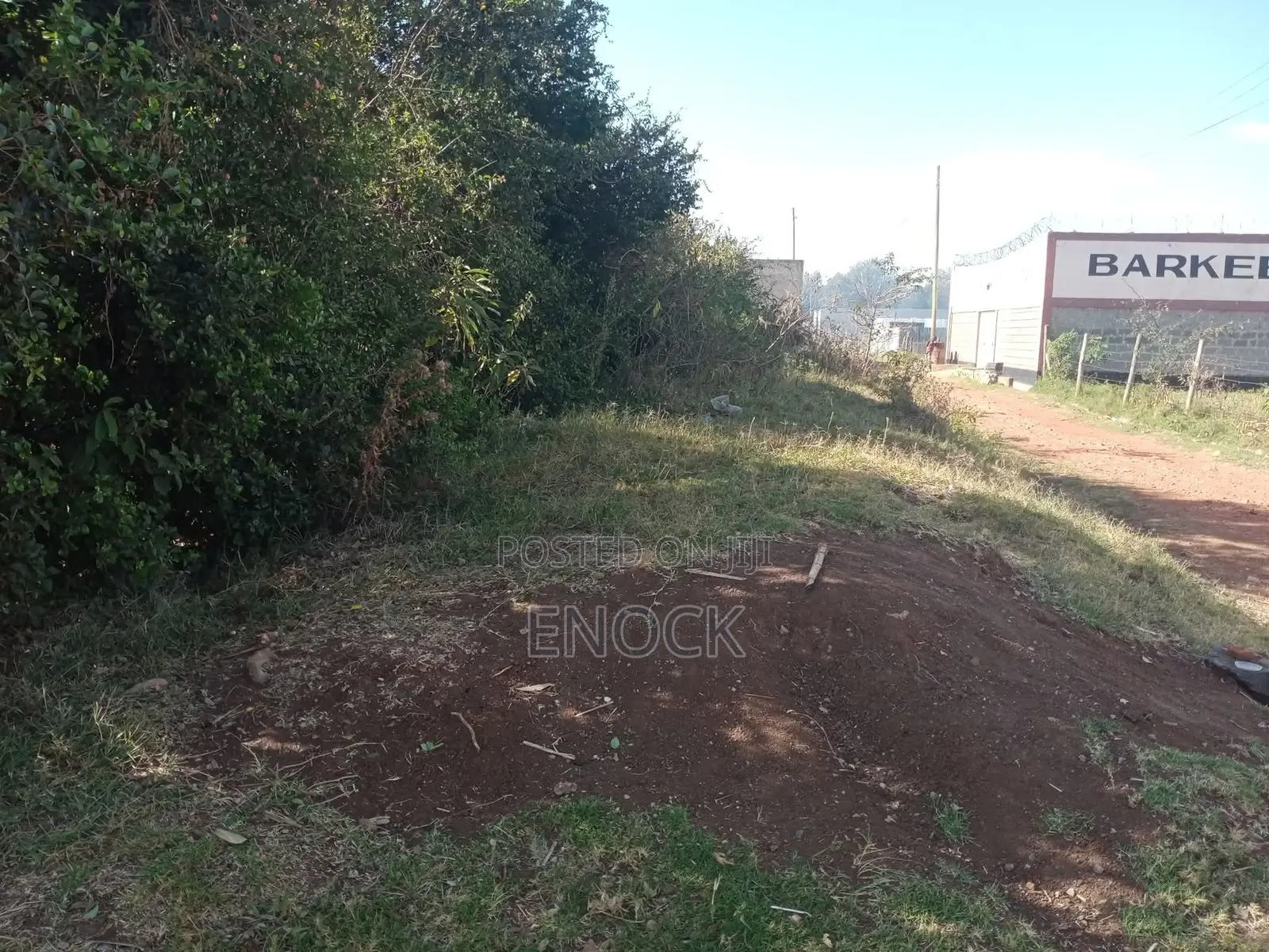 1⁄4acre in Ndovu Kimumu Barabara Ya Kwanza in Kimumu