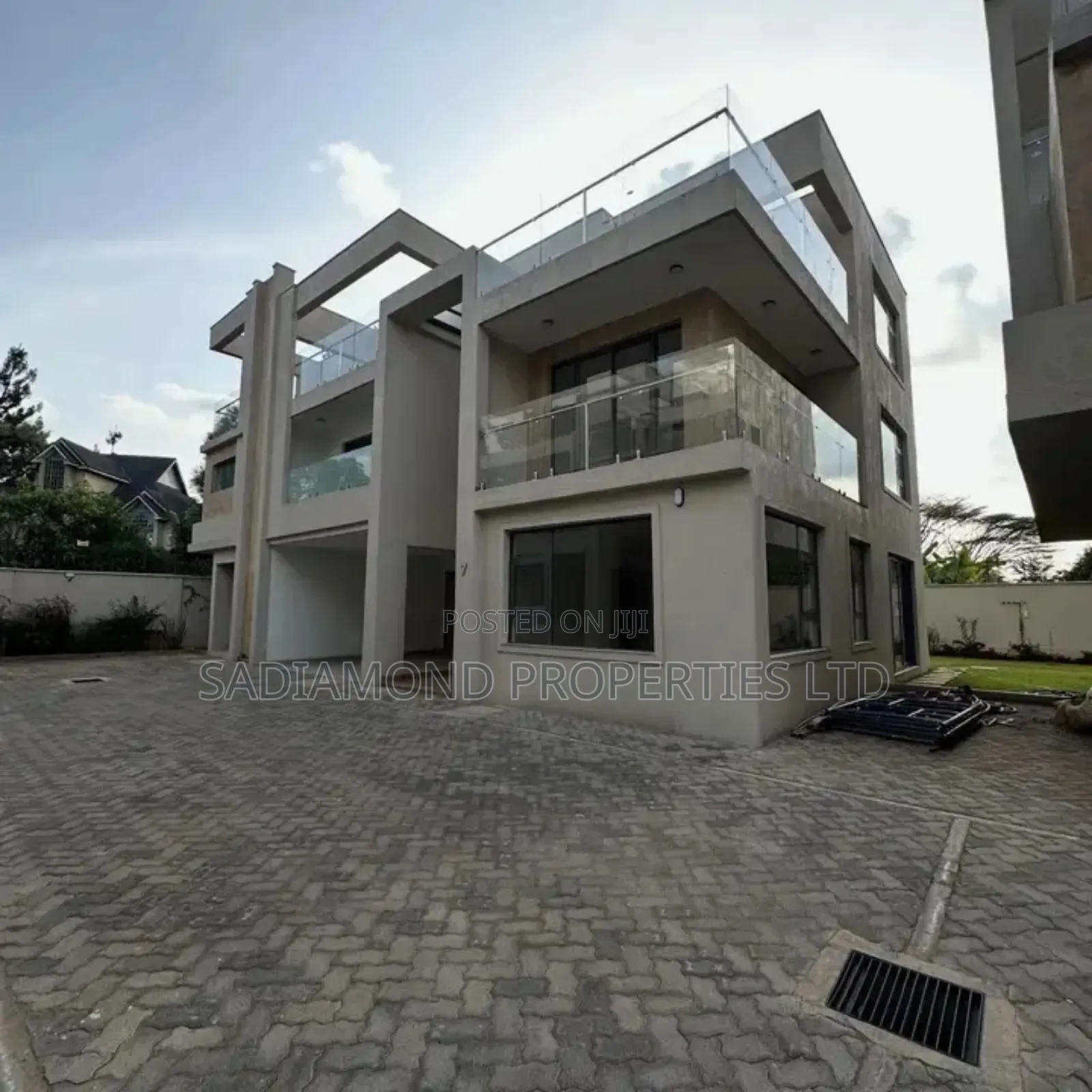 6bdrm Townhouse/Terrace in Lavington for sale in Lavington