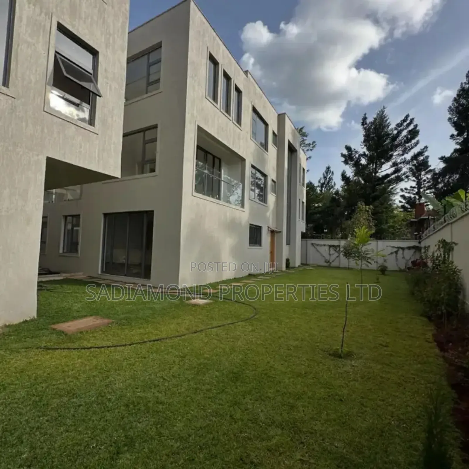 6bdrm Townhouse/Terrace in Lavington for sale in Lavington