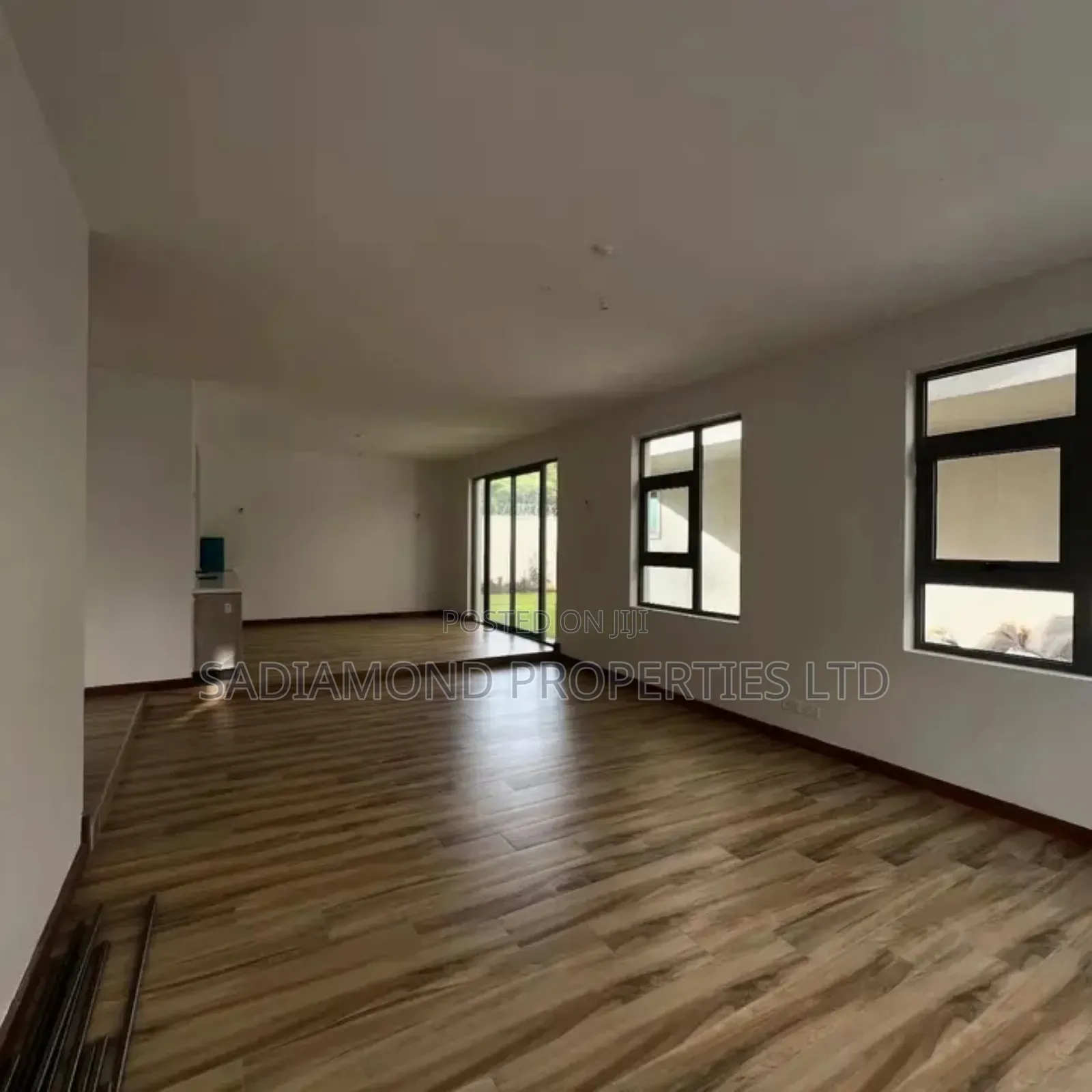 6bdrm Townhouse/Terrace in Lavington for sale in Lavington