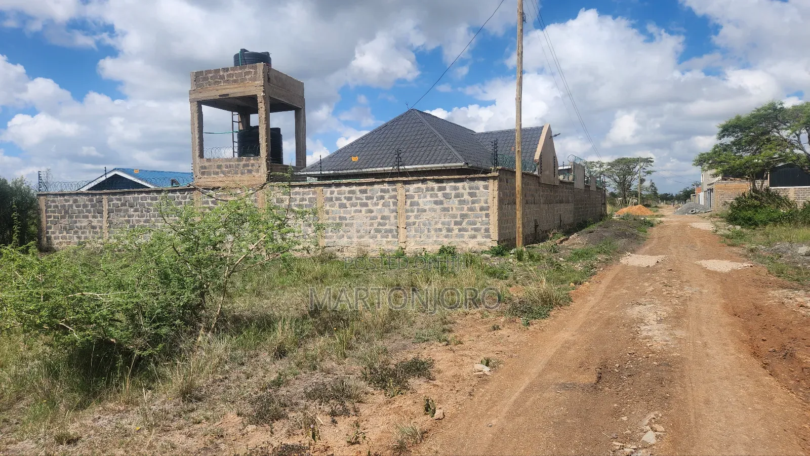 50by100 Jujafarm Shopping Center. in Kalimoni