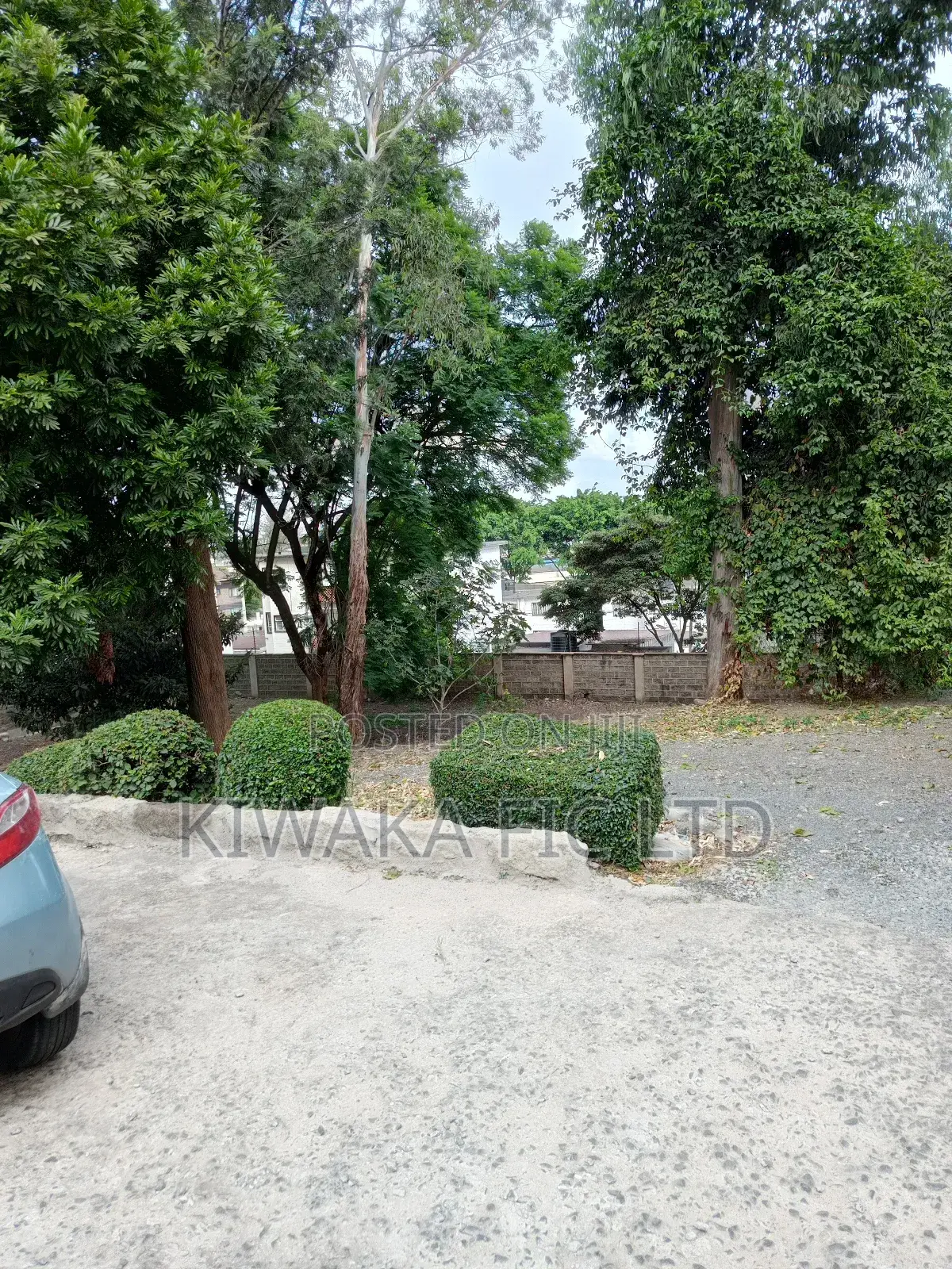 1 Acre in Upperhill for Sale in Upperhill