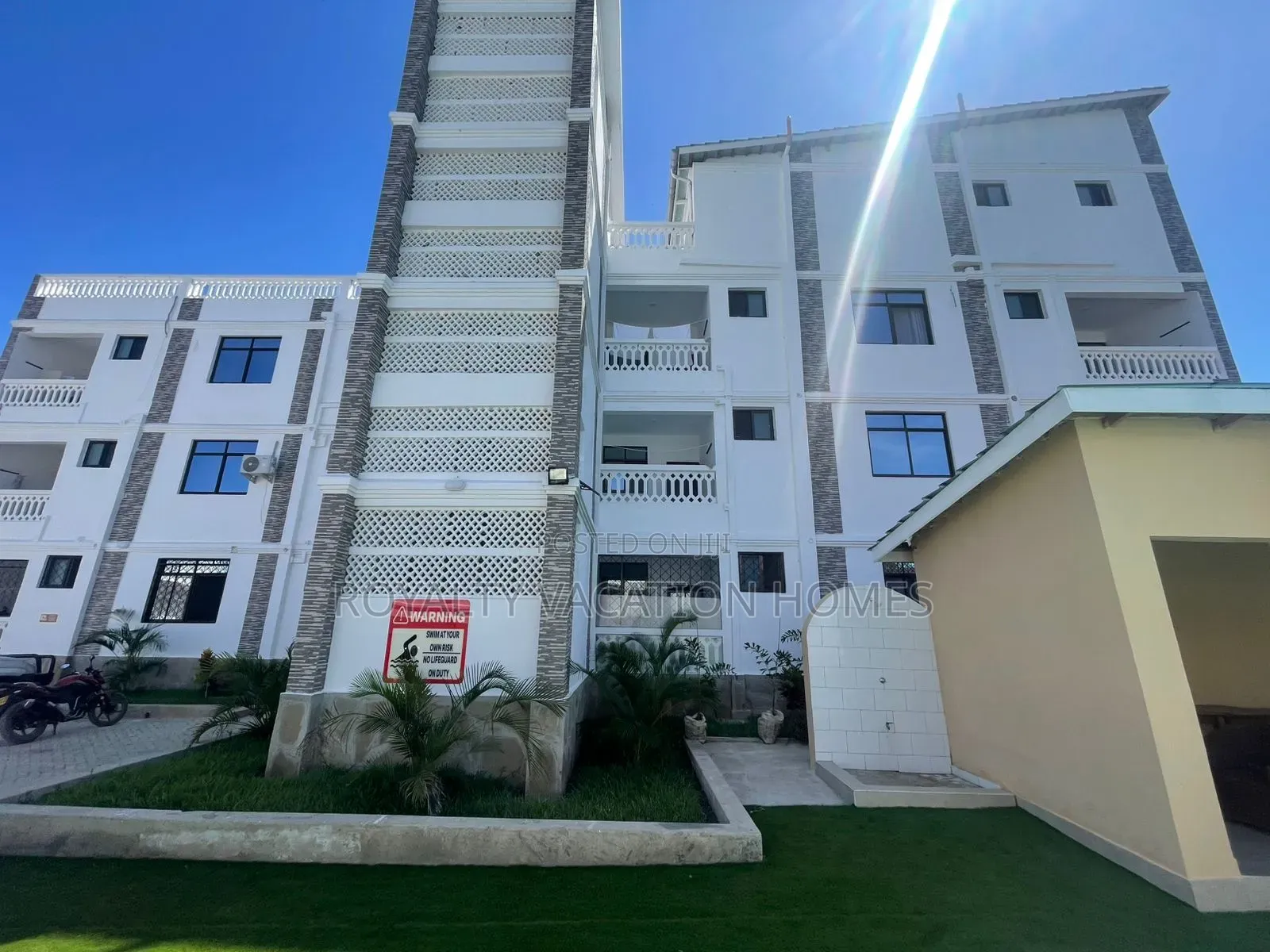 1br Apartment Da-Azizi Diani in Diani