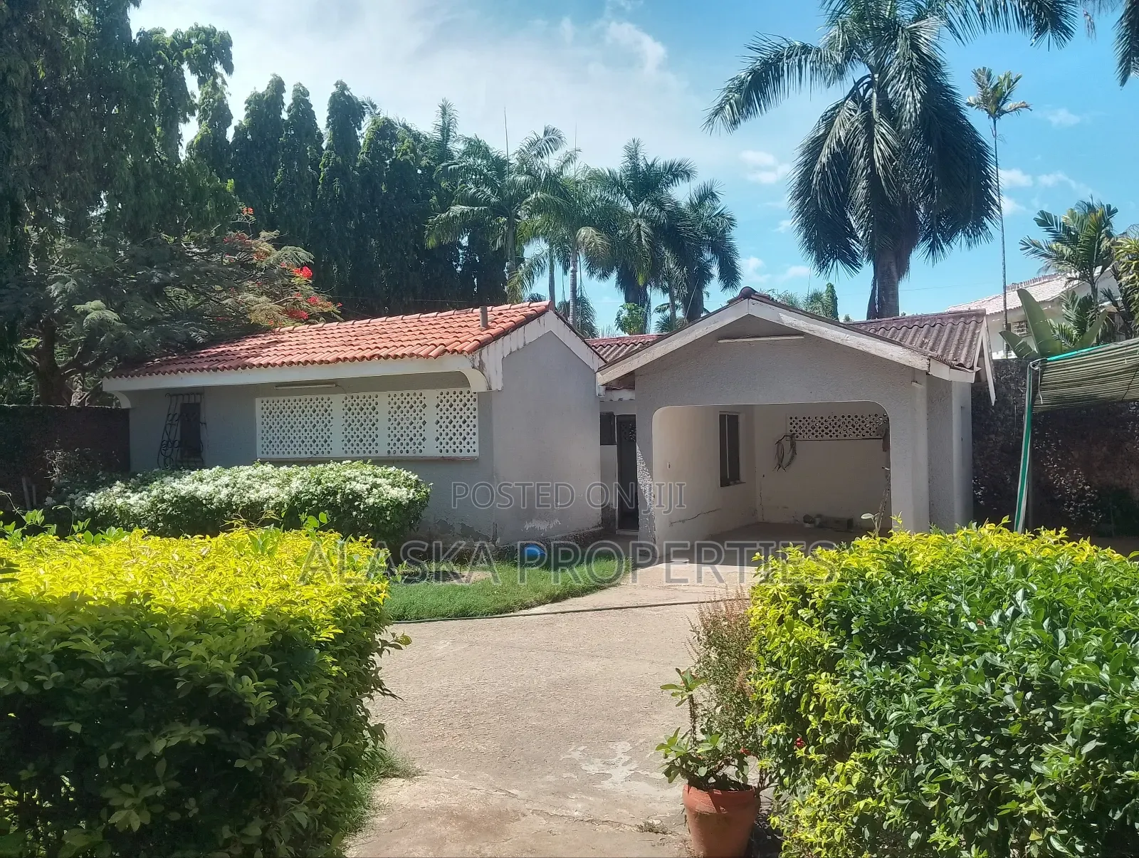5bdrm Mansion in Nyali Estate for sale in Nyali