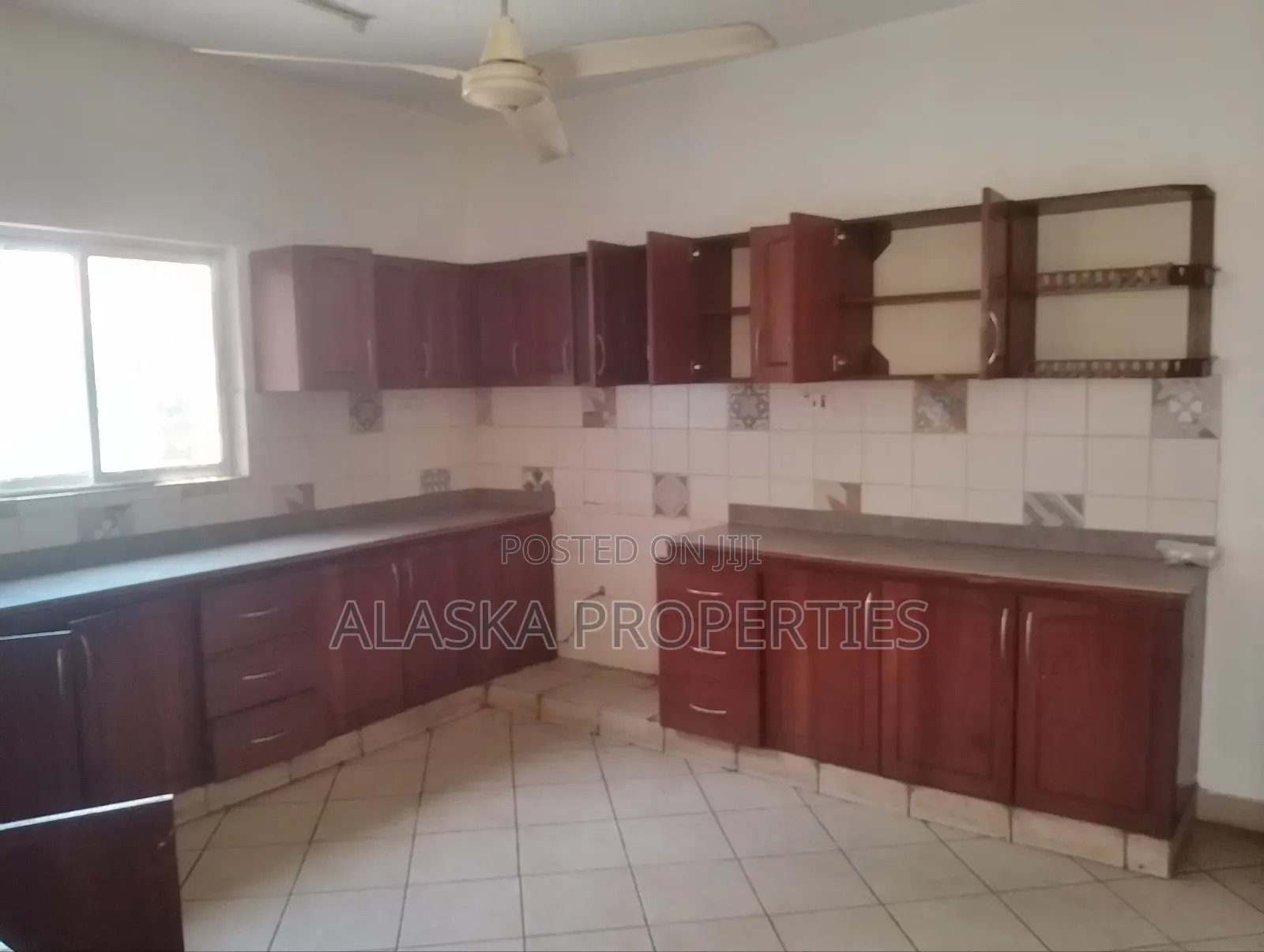 5bdrm Mansion in Nyali Estate for sale in Nyali