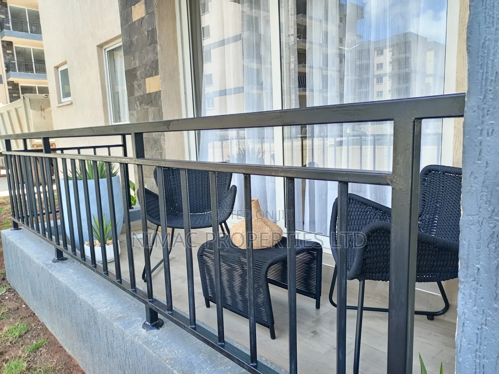 2bdrm Block of Flats in Sunpark Residence., Gateway Mall Area for sale in Gateway Mall Area