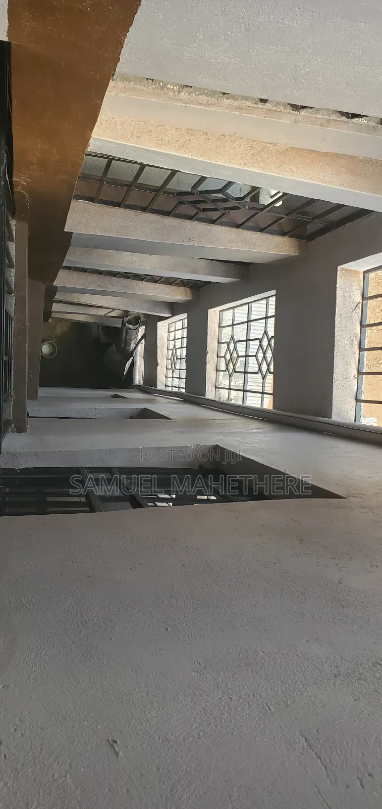 5 Floor Commercial Building for Sale in Kenyatta Road / Theta
