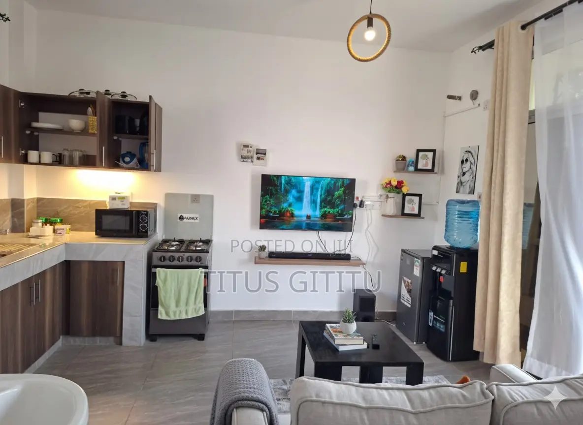 Beach Studio Airbnb Mtwapa | Near Ocean | KSH 3000 in Mtwapa