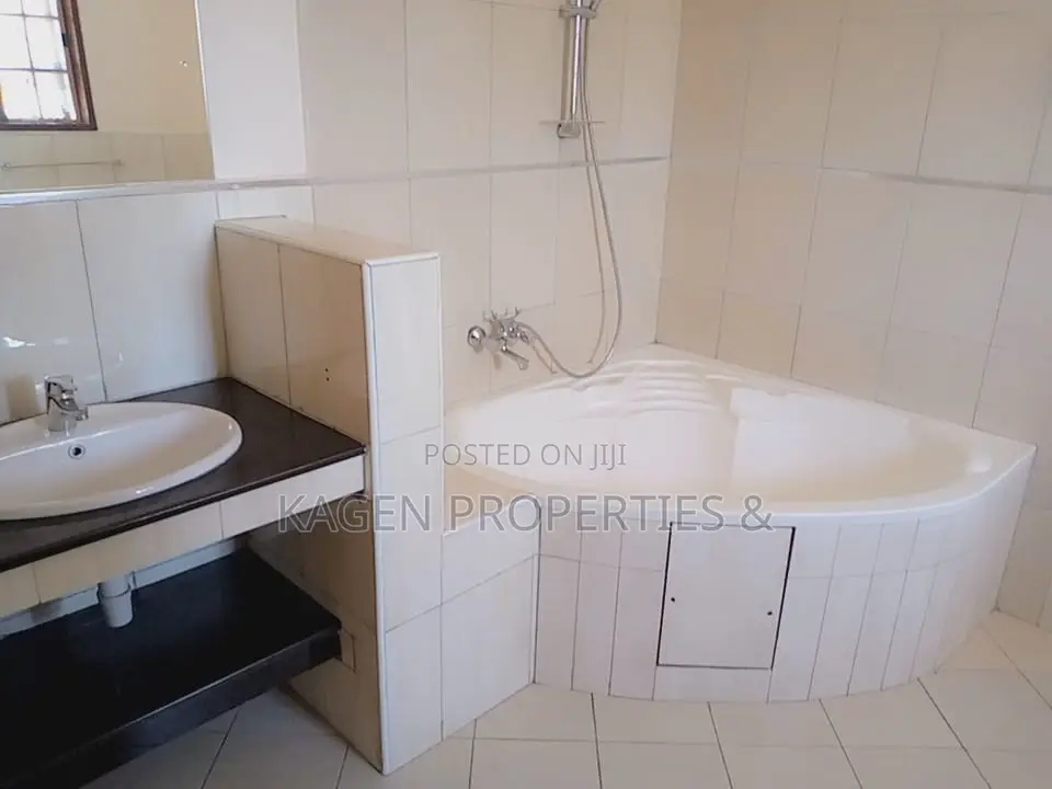 4bdrm Townhouse/Terrace in Karen for sale in Karen