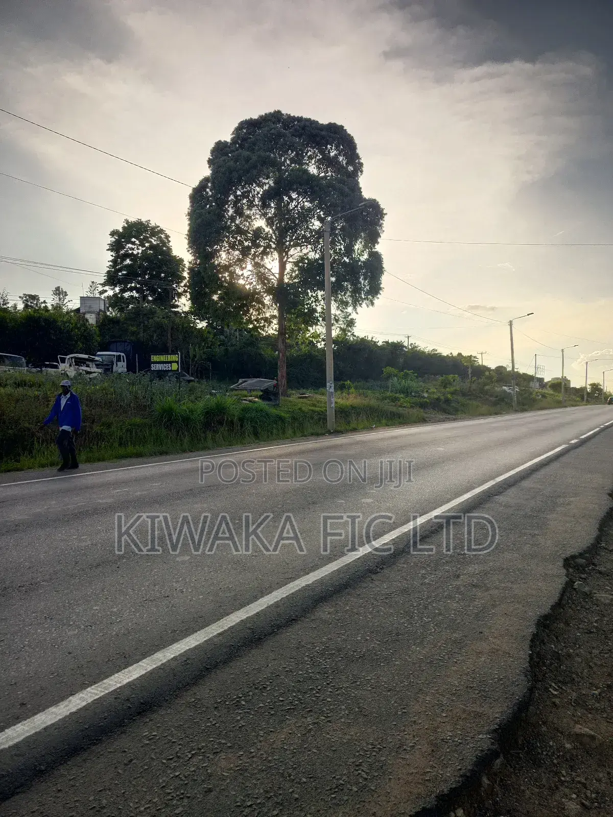 1 Acre Fronting Kangundo Road in Chokaa