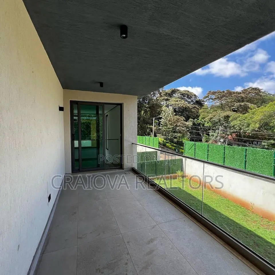 5bdrm Villa in Lavington for sale in Lavington