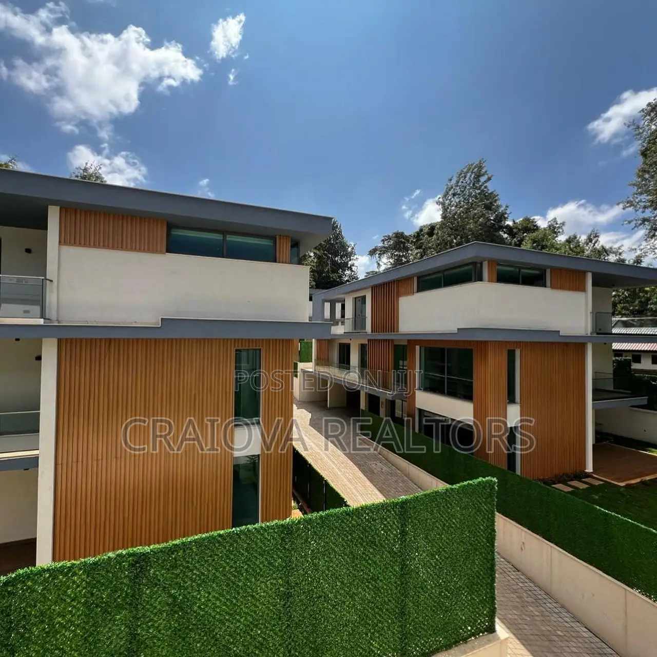 5bdrm Villa in Lavington for sale in Lavington