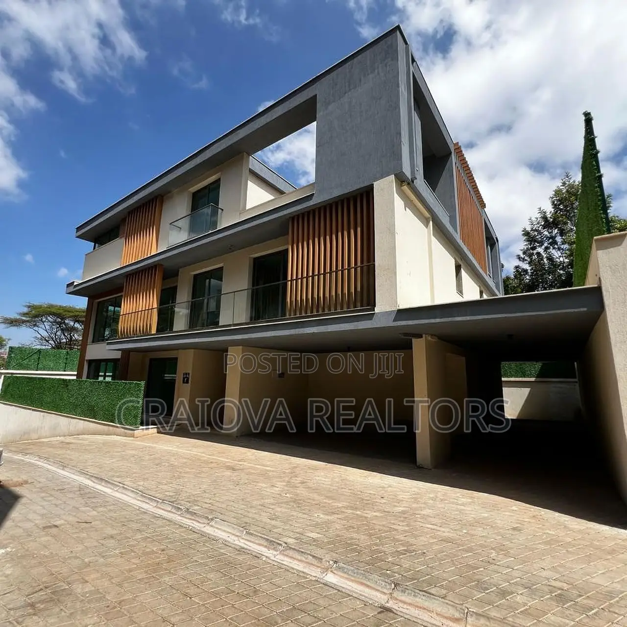 5bdrm Villa in Lavington for sale in Lavington