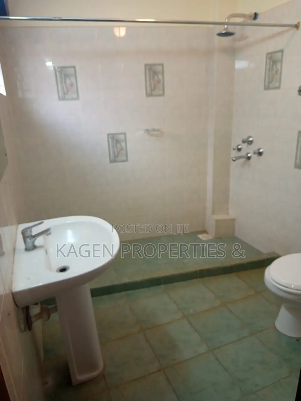 5bdrm Maisonette in Valley Arcade for sale in Valley Arcade
