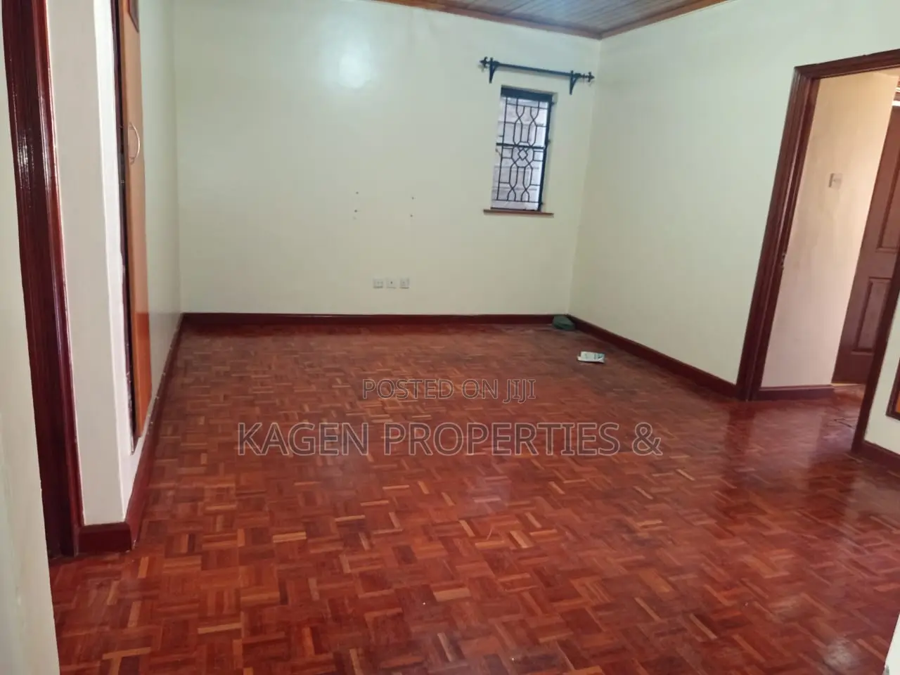 5bdrm Maisonette in Valley Arcade for sale in Valley Arcade