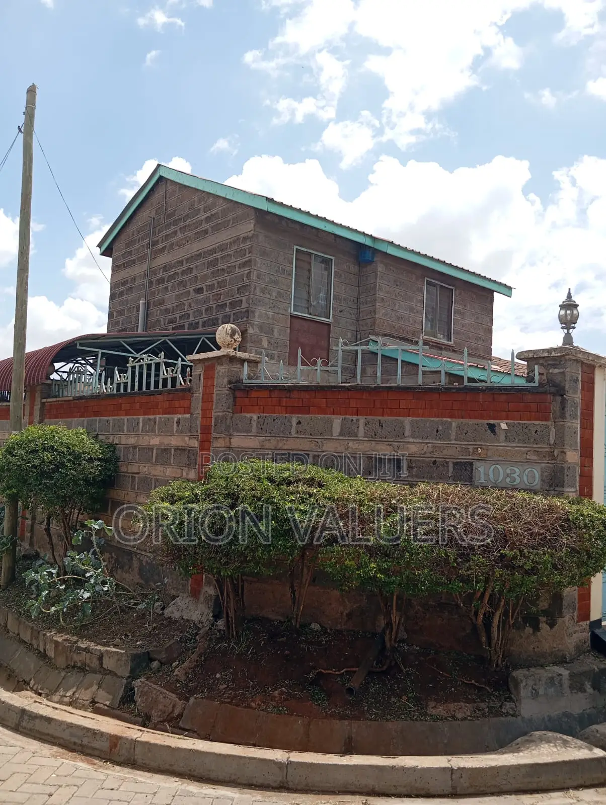 4bdrm Maisonette in Komarock Phase 4 for sale in Komarock
