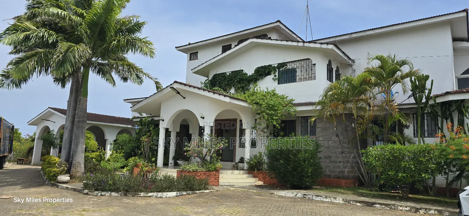 7bdrm Villa in Kilua, Shanzu for sale in Shanzu