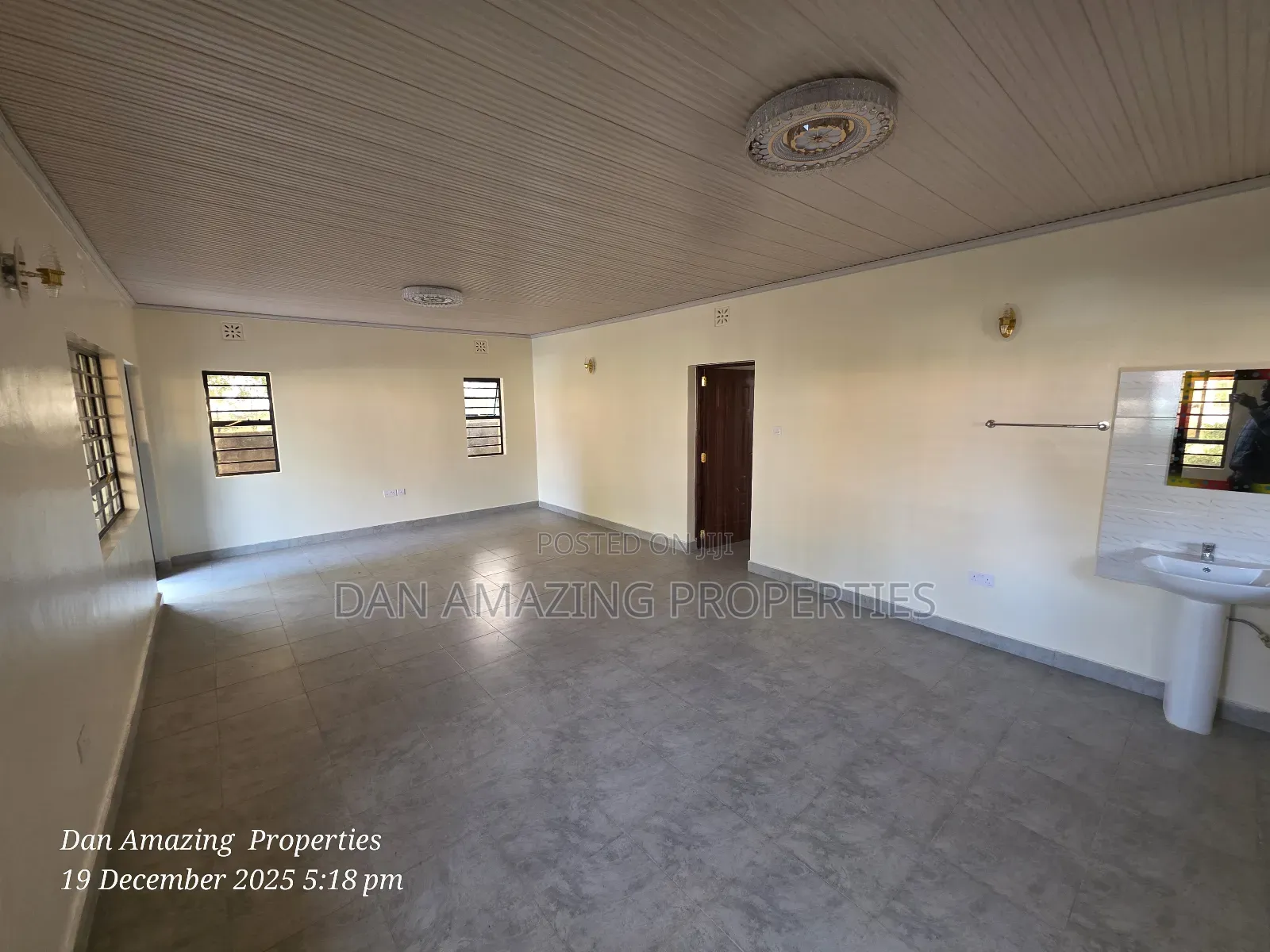 3bdrm Bungalow in Roimen, Matasia for sale in Matasia