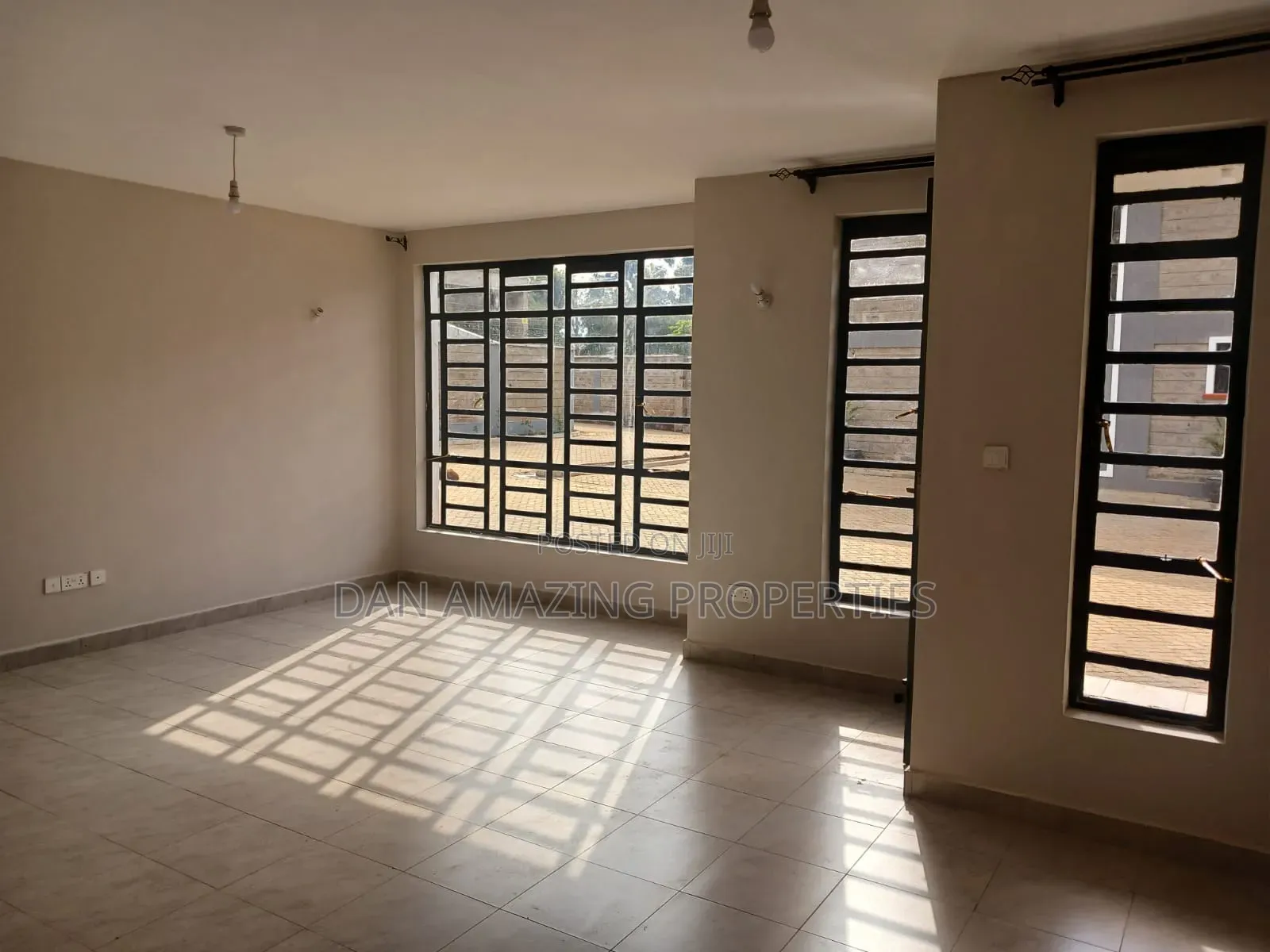 3bdrm Townhouse/Terrace in Roimen, Matasia for sale in Matasia