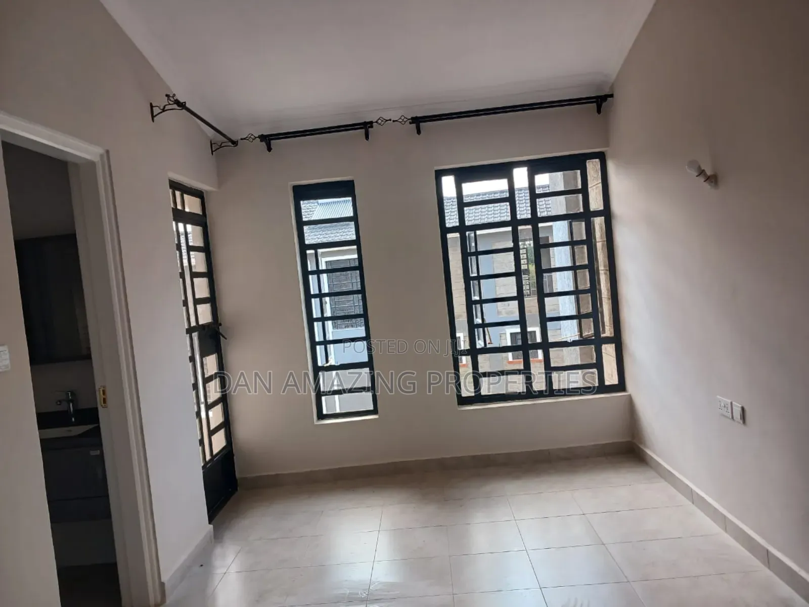 3bdrm Townhouse/Terrace in Roimen, Matasia for sale in Matasia