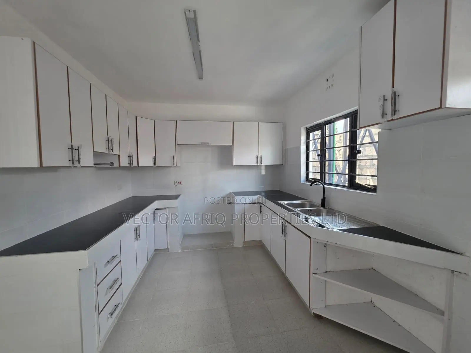 3bdrm Bungalow in Matasia for sale in Matasia