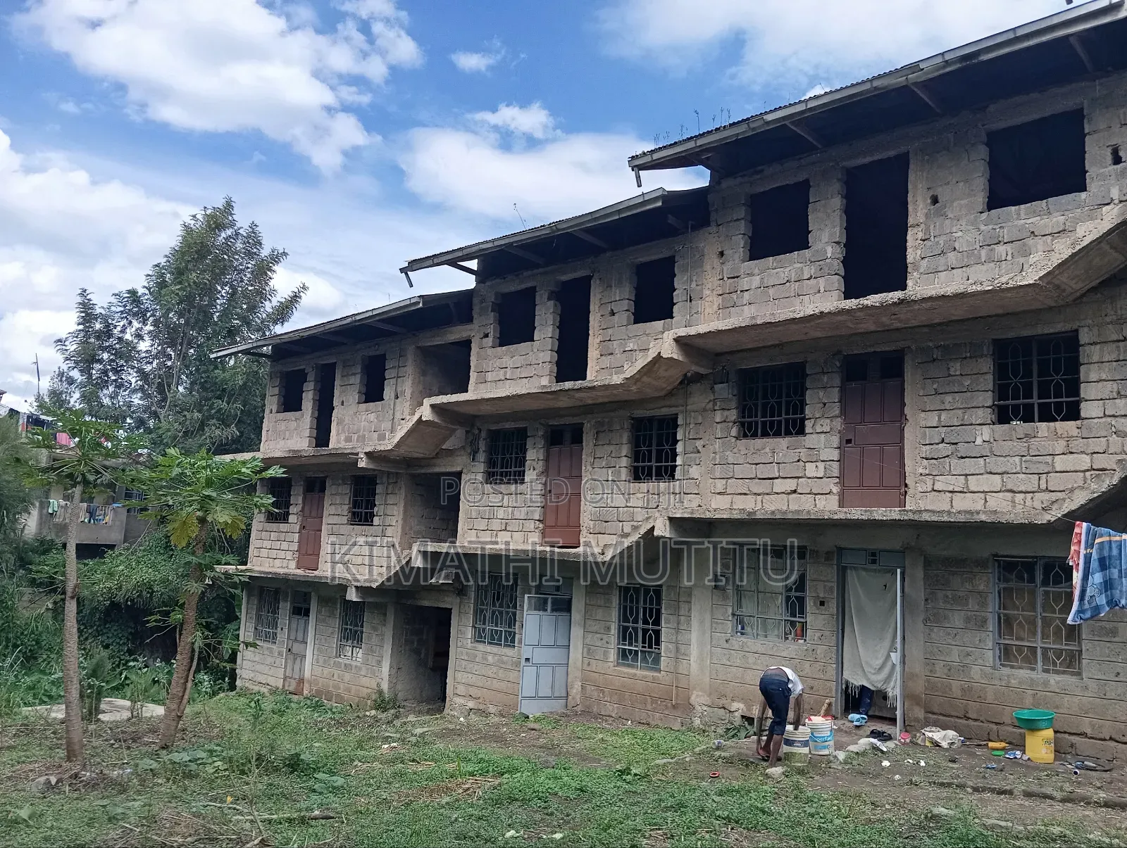 A Prime Building on a 1/4 Acre Near the Tarmac Road. in Ongata Rongai