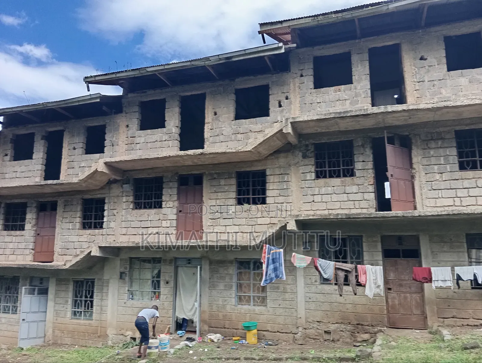 A Prime Building on a 1/4 Acre Near the Tarmac Road. in Ongata Rongai