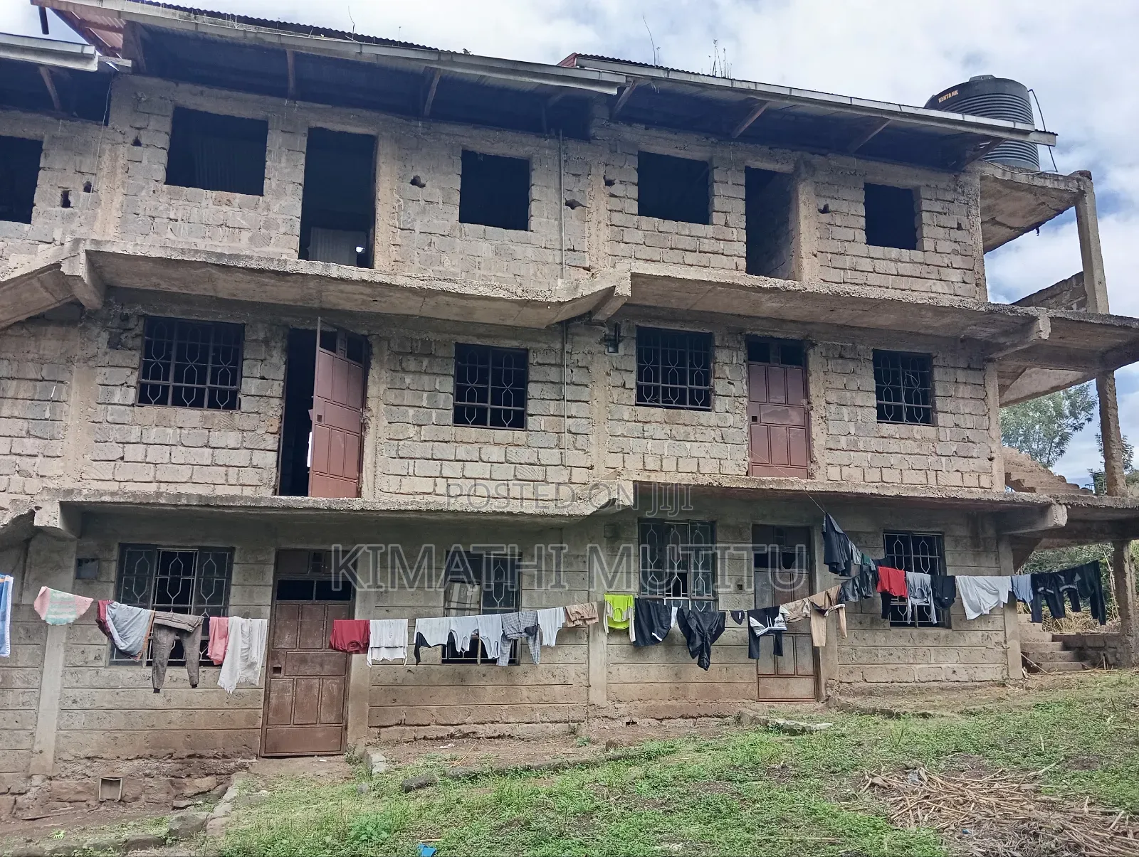A Prime Building on a 1/4 Acre Near the Tarmac Road. in Ongata Rongai