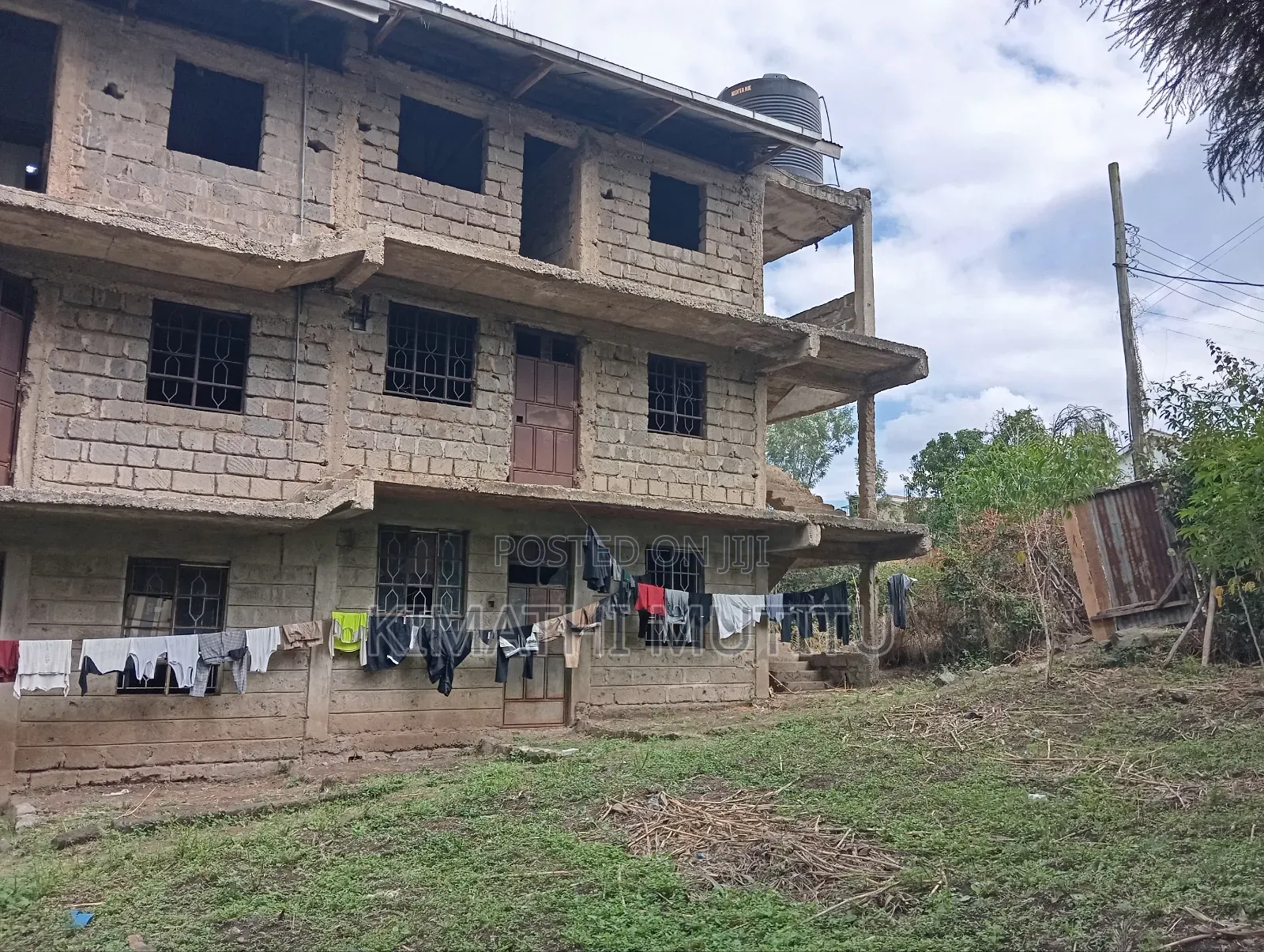 A Prime Building on a 1/4 Acre Near the Tarmac Road. in Ongata Rongai
