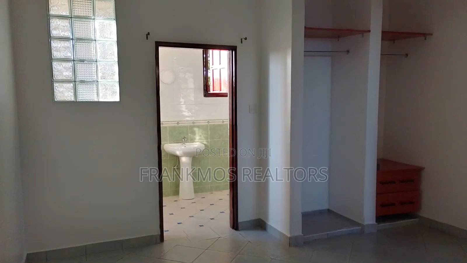 5bdrm Maisonette in Kanamai, Kikambala for sale in Kikambala