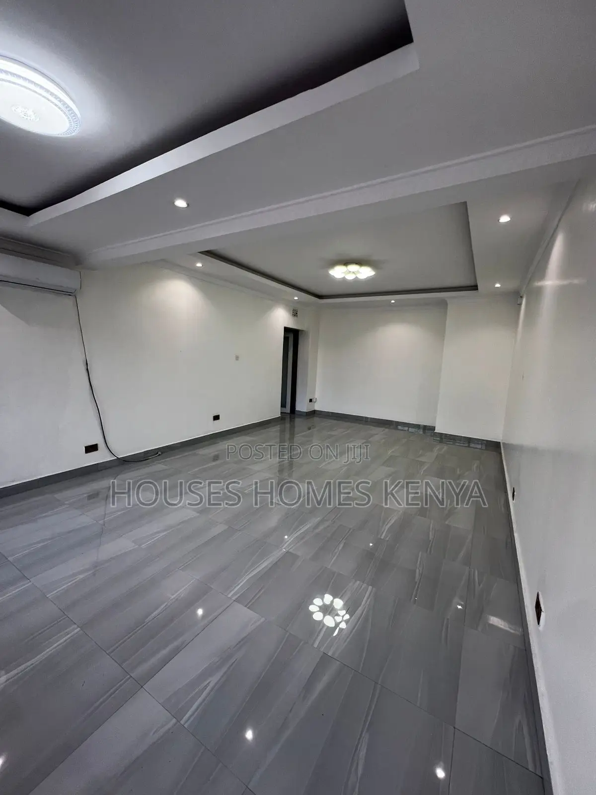 3bdrm Bungalow in Near Diamond Plaza, Parklands/Highridge for rent in Parklands/Highridge