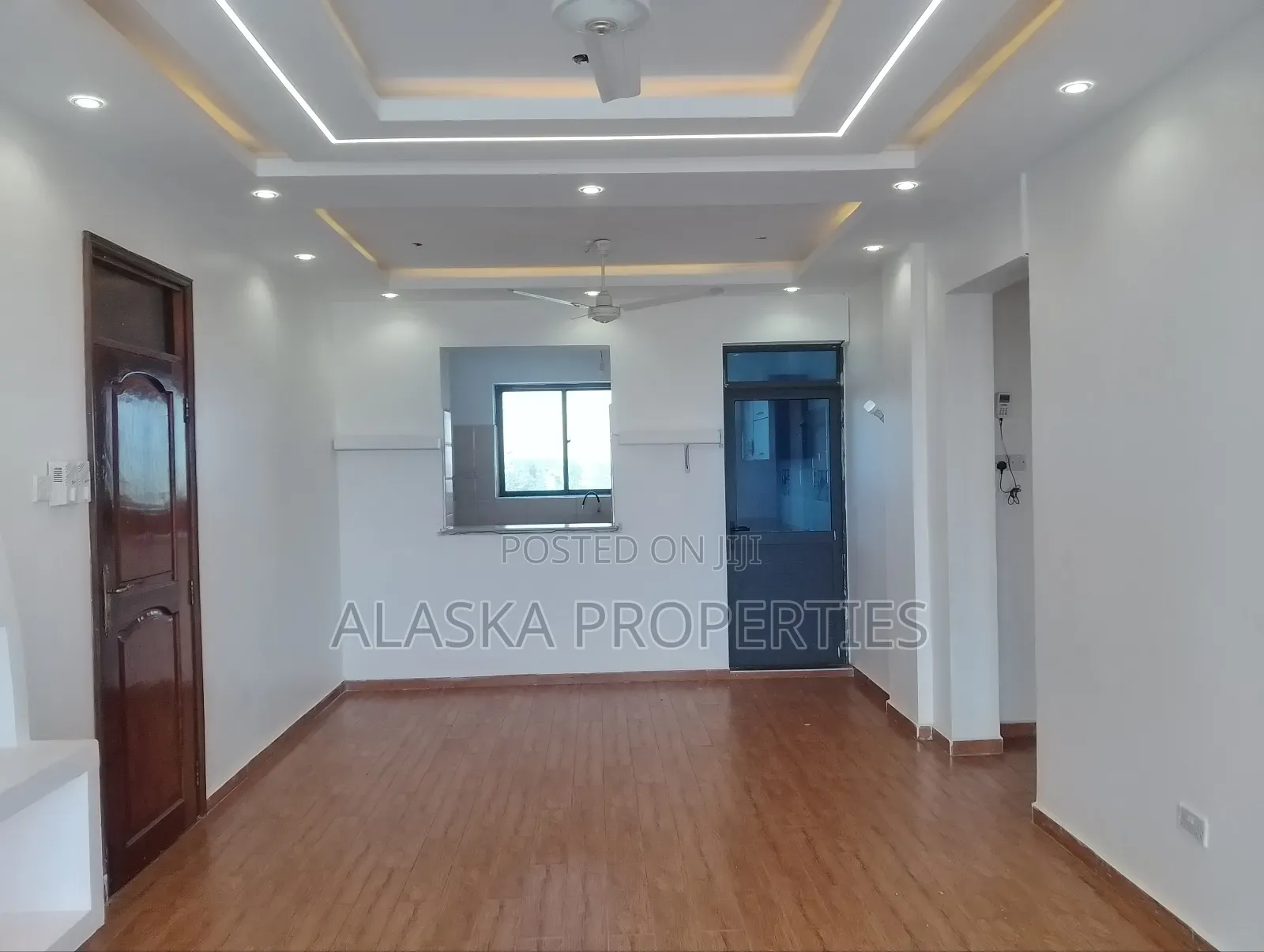 3bdrm Apartment in Beach Road Gichaga, Nyali for sale in Nyali