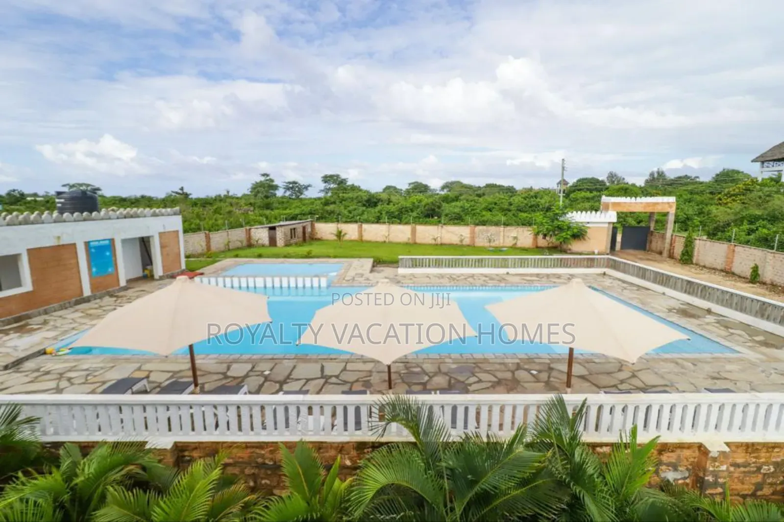 Zuhri 5 Br Private Holiday Villa at Diani Beach in Diani