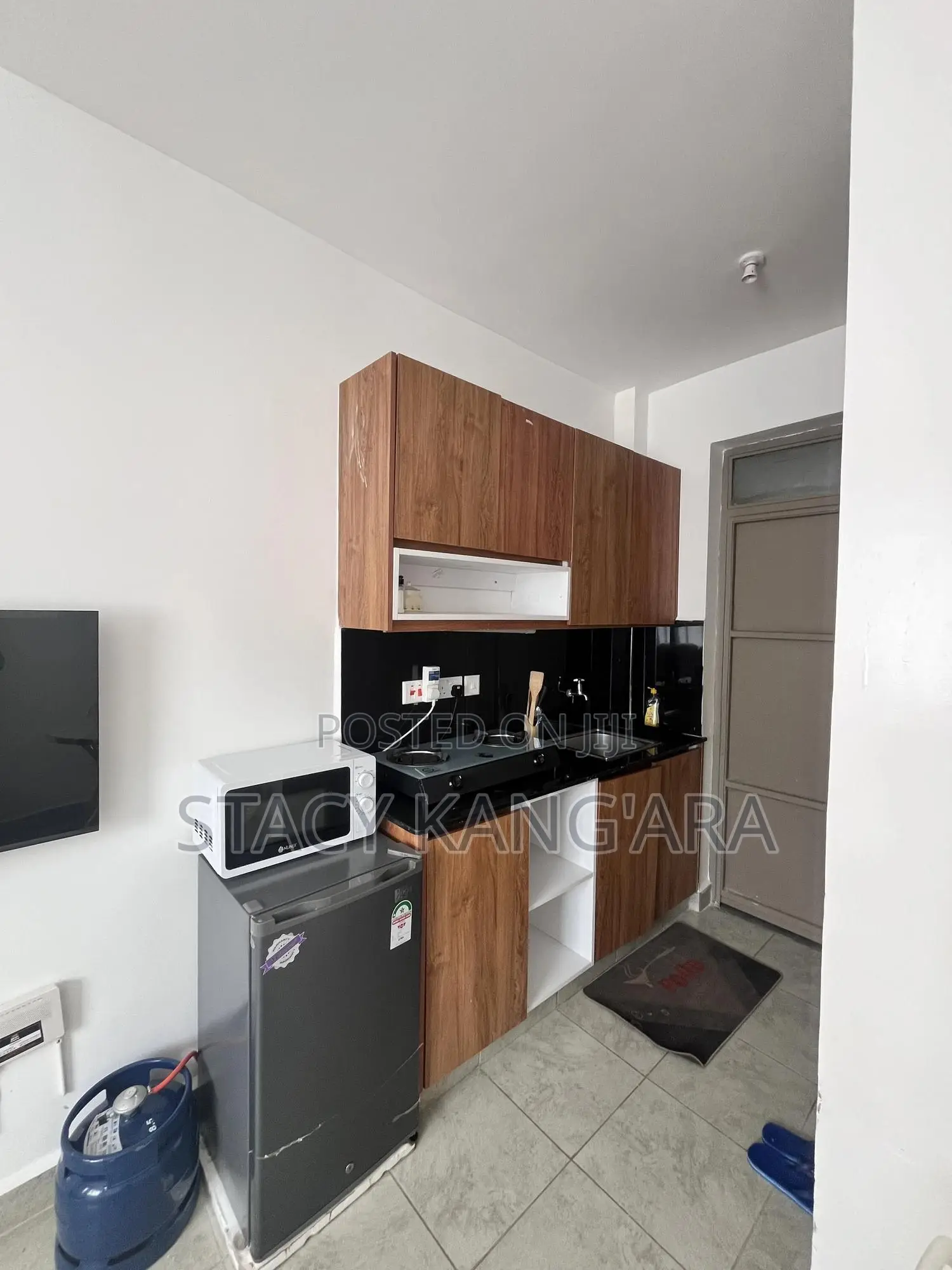 Modern Studio B B in Roysambu