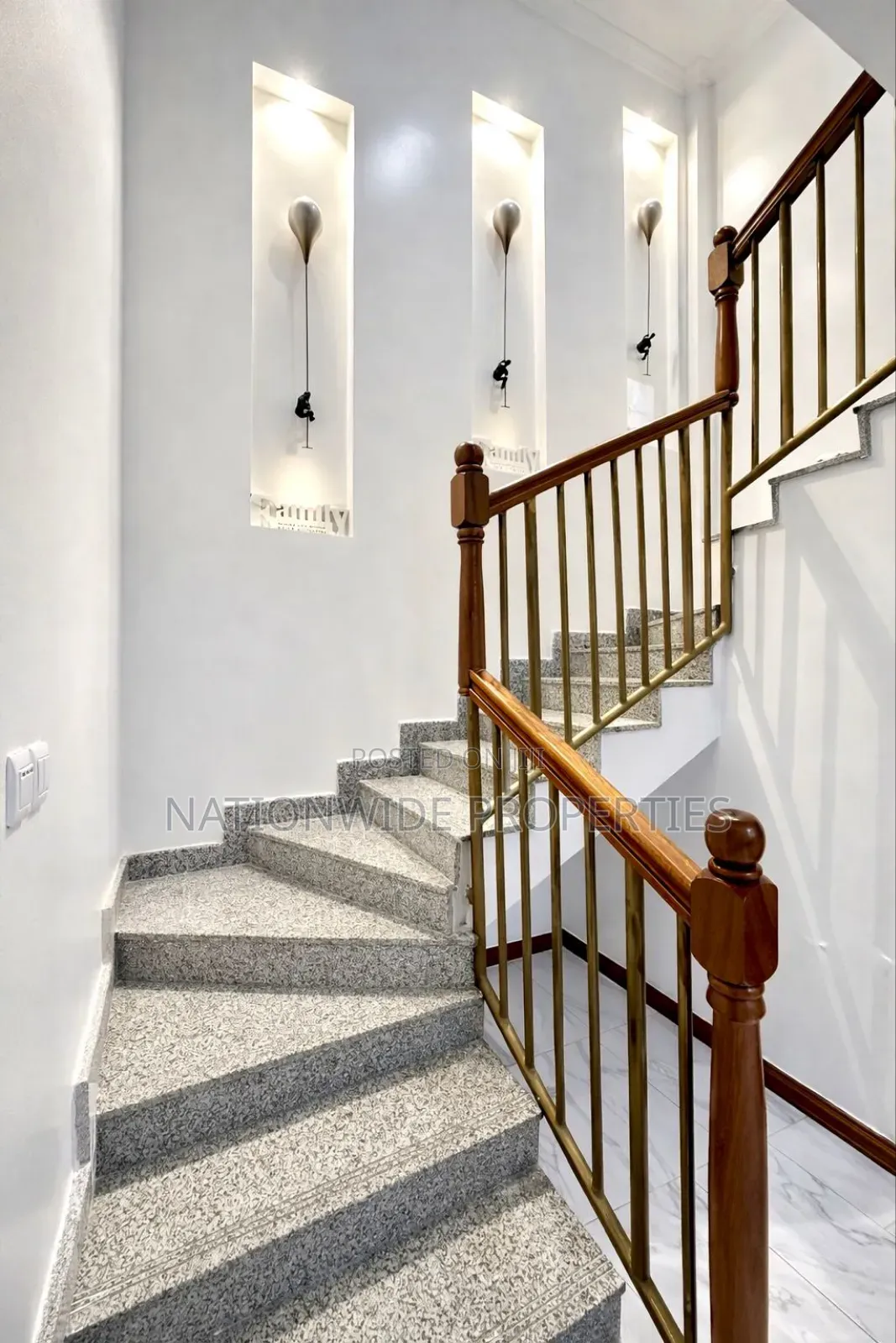 Furnished 4bdrm Duplex in Kilimani for sale in Kilimani