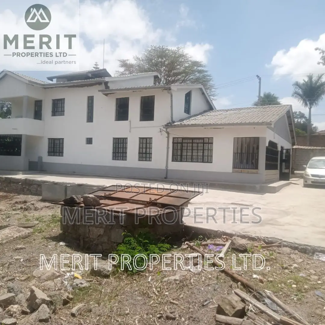 4bdrm Maisonette in Senior Staff, Lukenya for sale in Lukenya