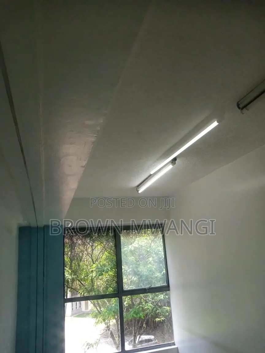 Kilimani Small Office to Let in Hurlingham