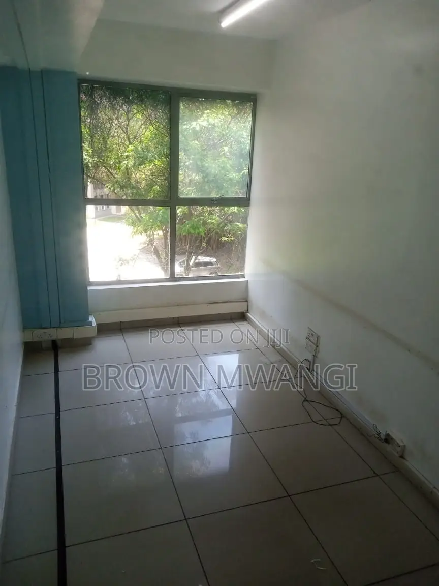 Kilimani Small Office to Let in Hurlingham
