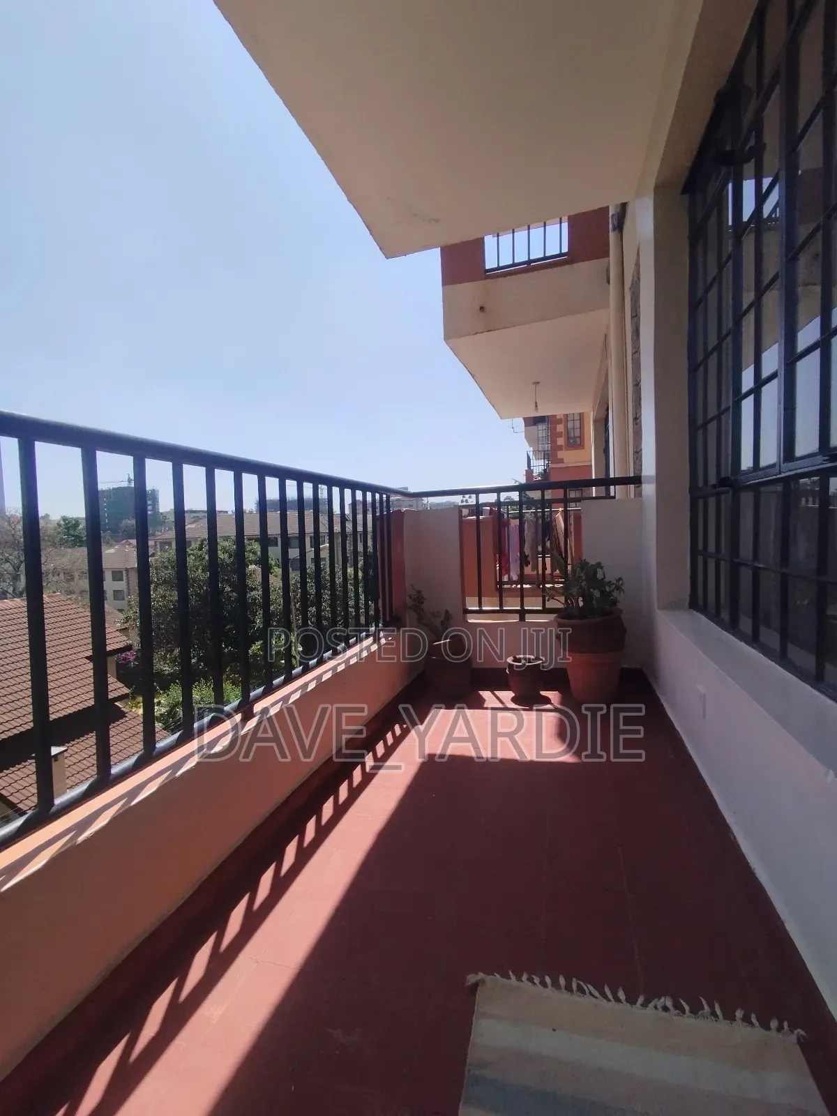 2bdrm Block of Flats in Lavington for sale in Lavington