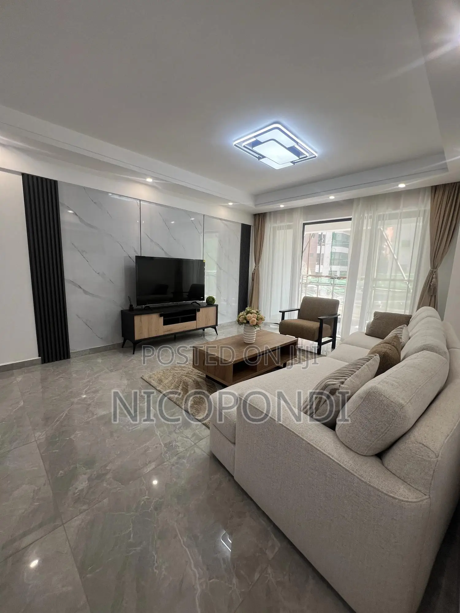 2bdrm Apartment in Lavington, Valley Arcade for sale in Valley Arcade