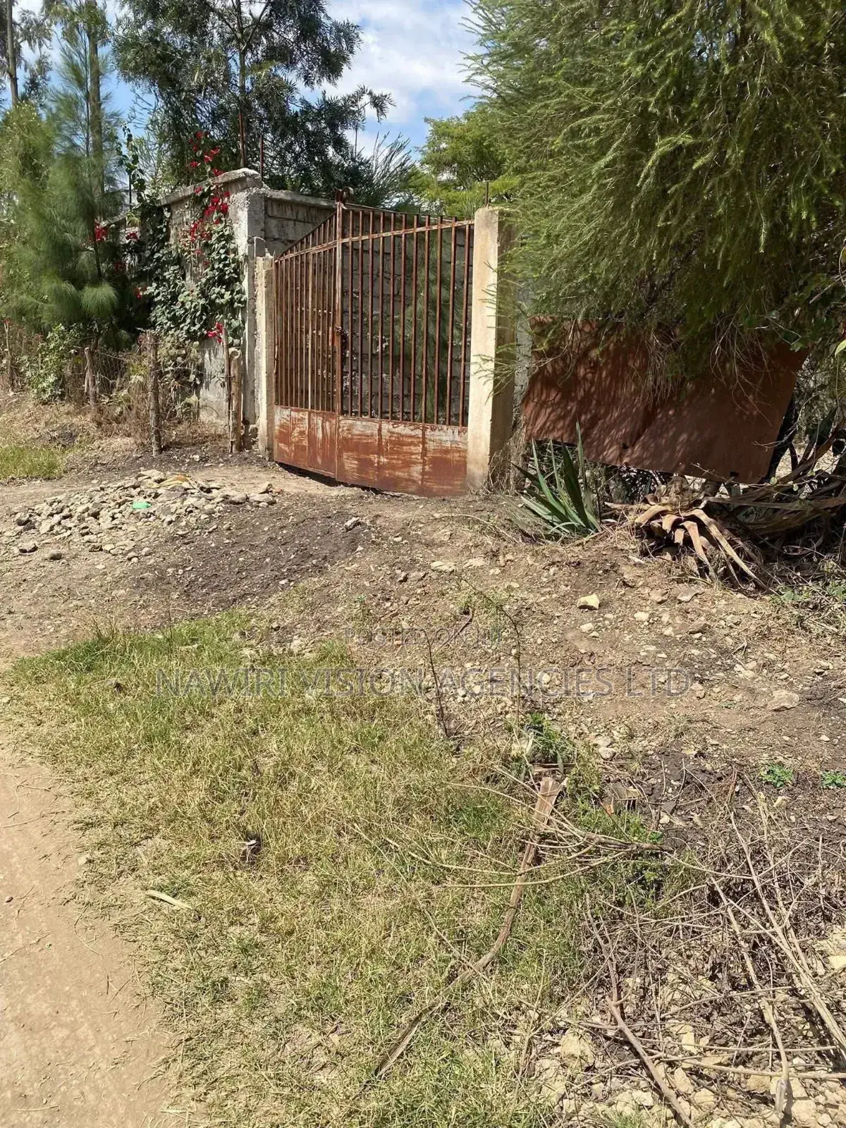 Plot for Sale 100*100 in Ruai Block 10 in Ruai