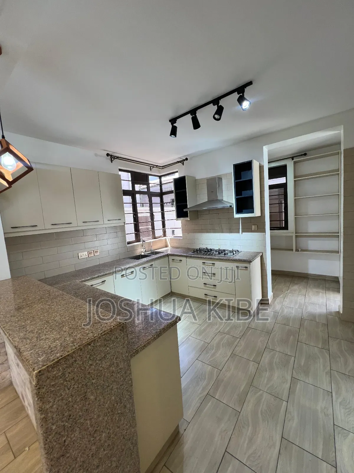 4bdrm Maisonette in Membly, Membley Estate for rent in Membley Estate